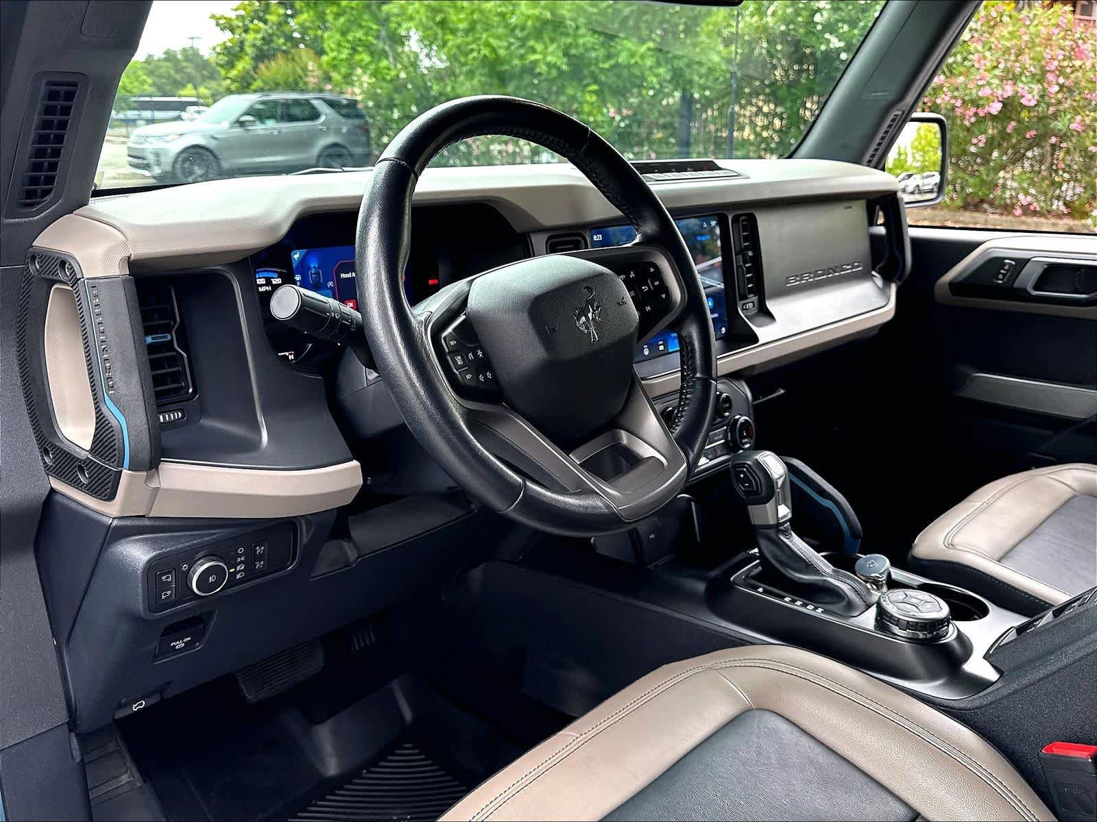 Used 2022 Ford Bronco Wildtrak AWD/4WD image 17