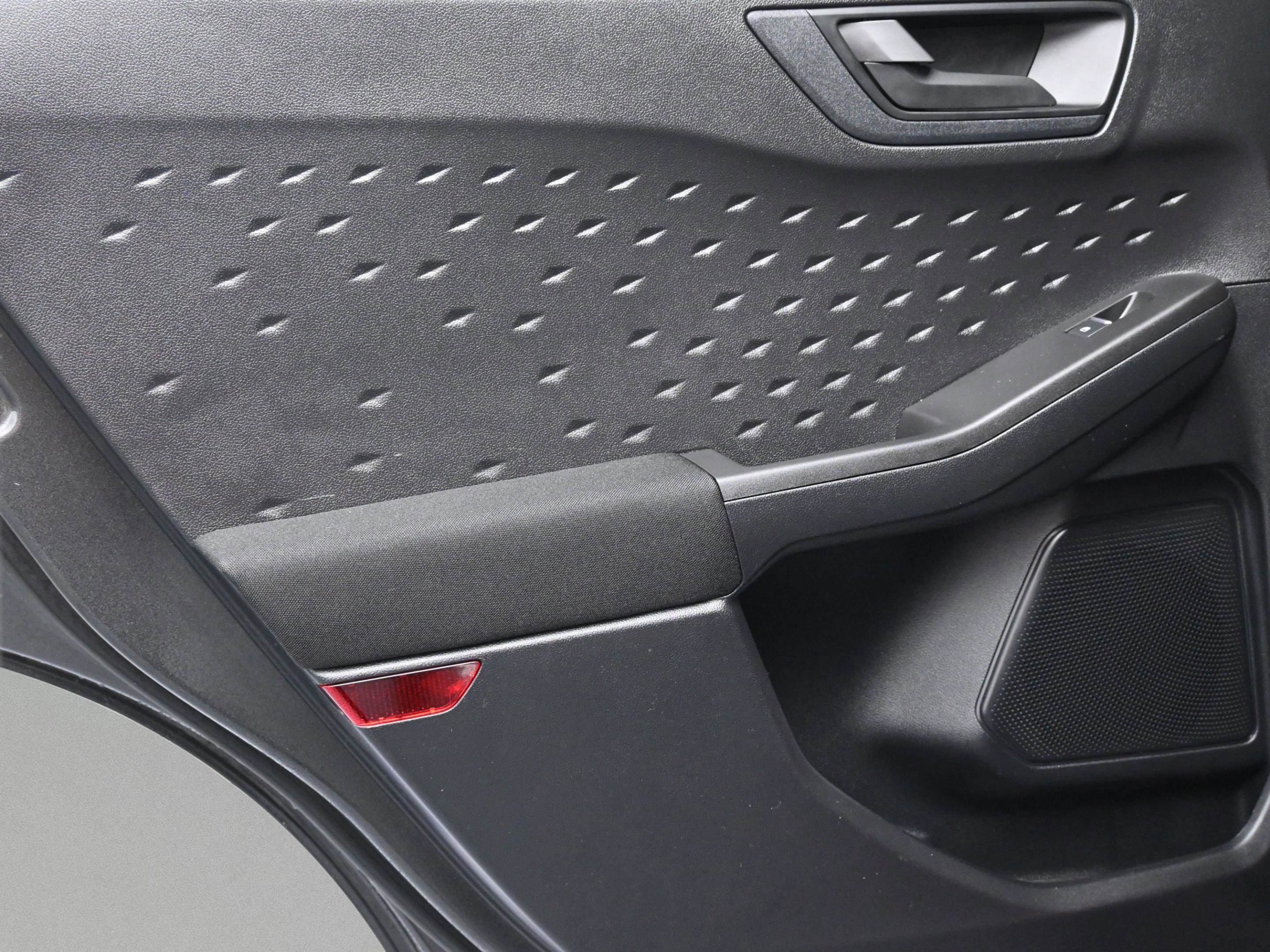 Used 2020 Ford Escape S image 12