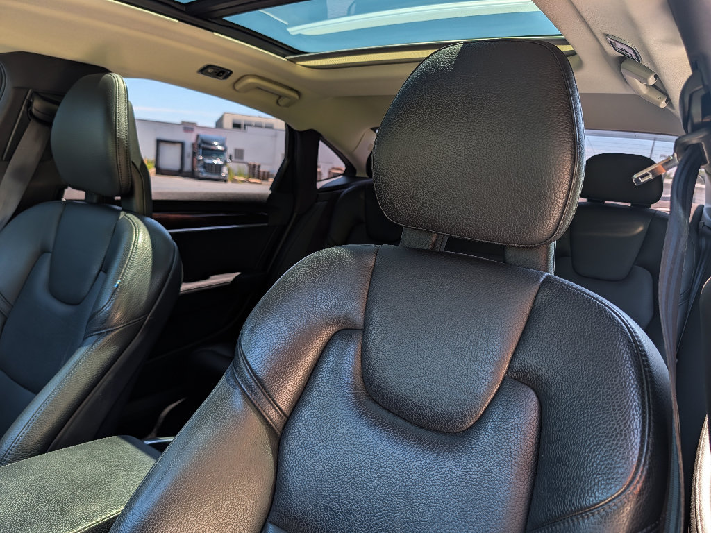 Used 2018 Volvo S90 T5 Momentum w/ Convenience Package AWD/4WD image 15