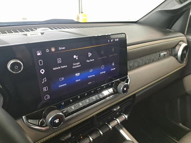 Used 2024 Chevrolet Colorado ZR2 w/ ZR2 Convenience Package III AWD/4WD image 12