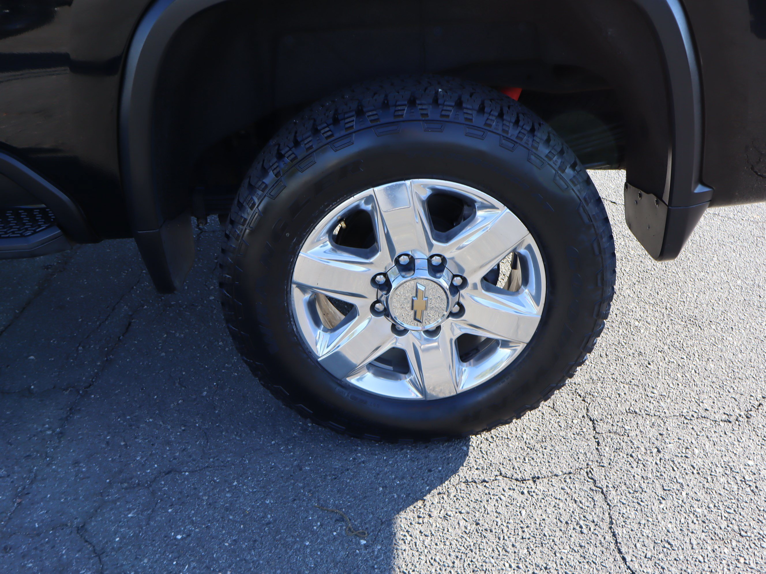 Used 2021 Chevrolet Silverado 2500 LTZ w/ LTZ Premium Texas Edition AWD/4WD image 43