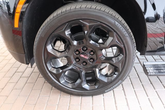 New 2026 GMC Yukon XL Denali Ultimate AWD/4WD image 11