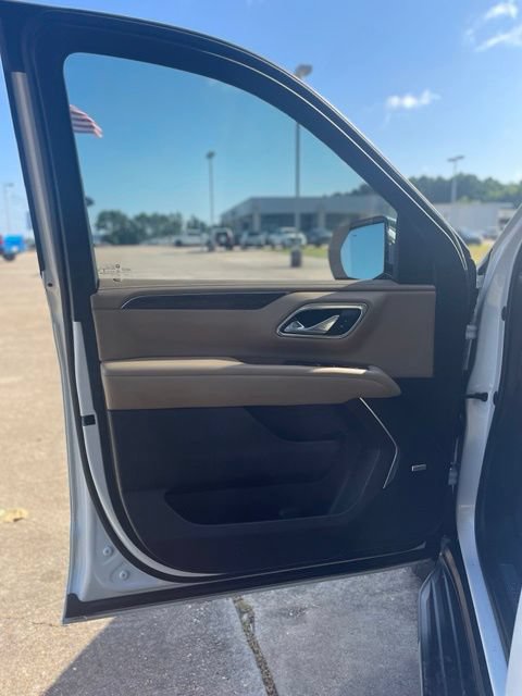 Used 2021 Chevrolet Suburban Premier w/ Texas Edition RWD image 30