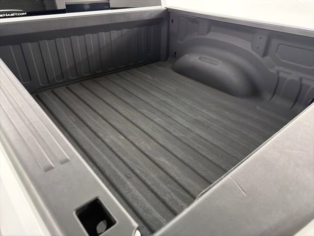 Used 2022 RAM 1500 Limited w/ Night Edition image 8