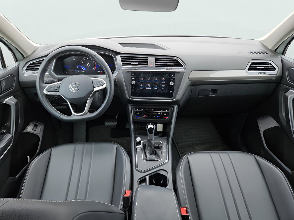 Used 2024 Volkswagen Tiguan SE image 24
