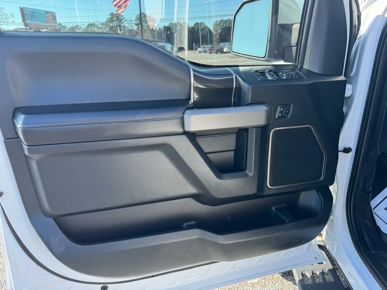 Used 2017 Ford F150 Raptor w/ Equipment Group 802A Luxury image 16