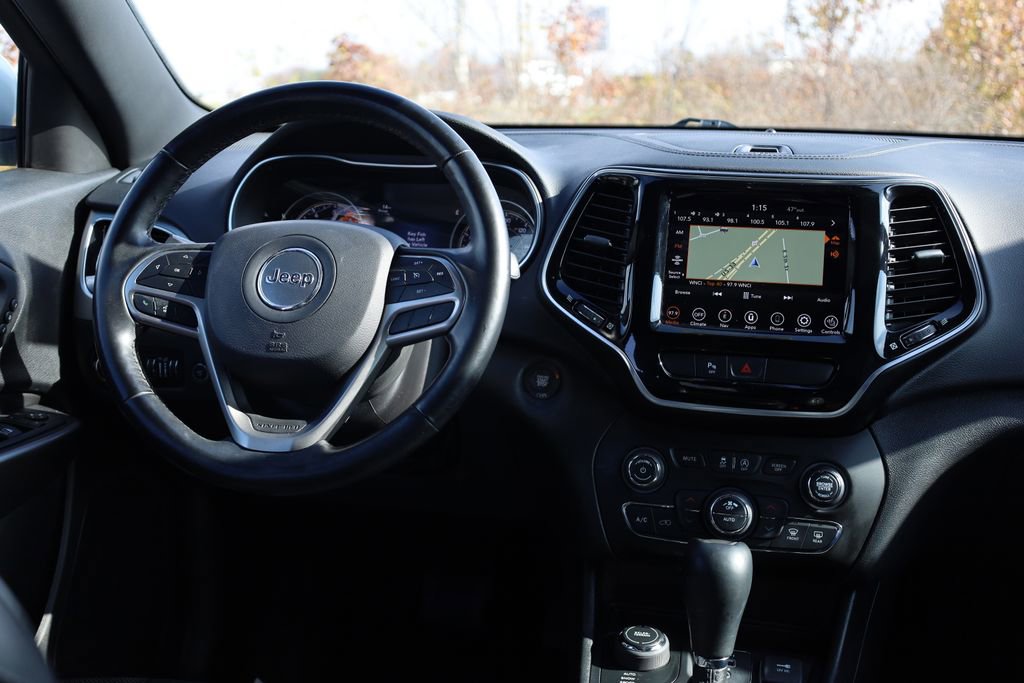 Used 2020 Jeep Cherokee High Altitude image 28