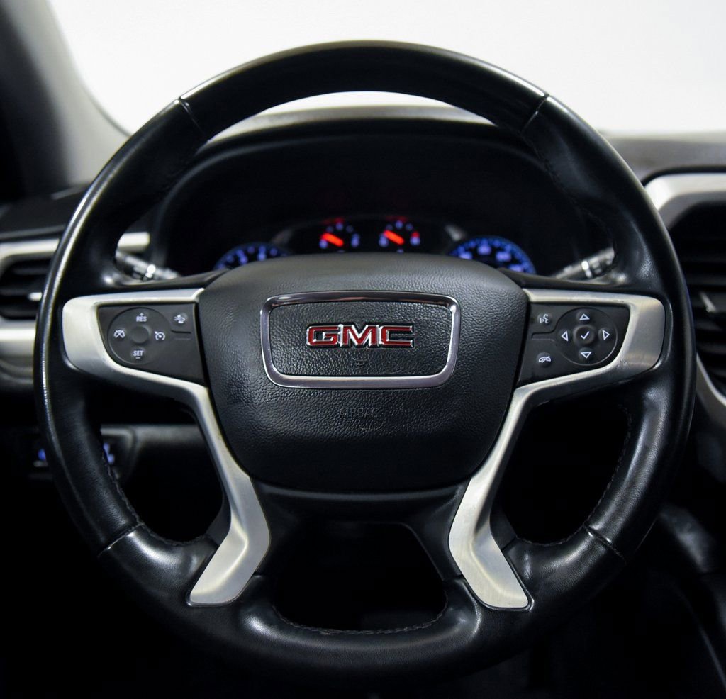 Used 2023 GMC Acadia SLT image 29