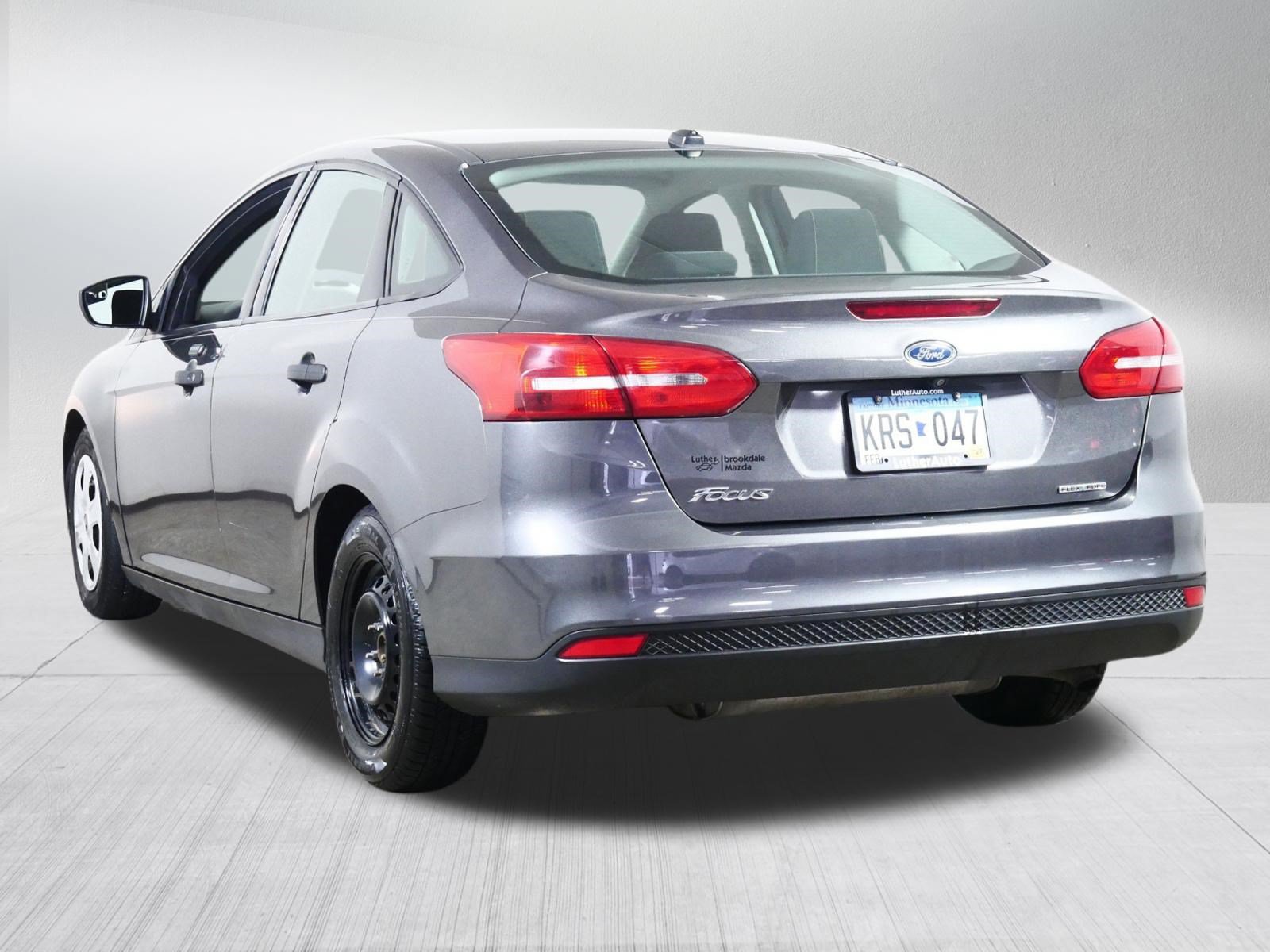 Used 2015 Ford Focus S FWD image 5