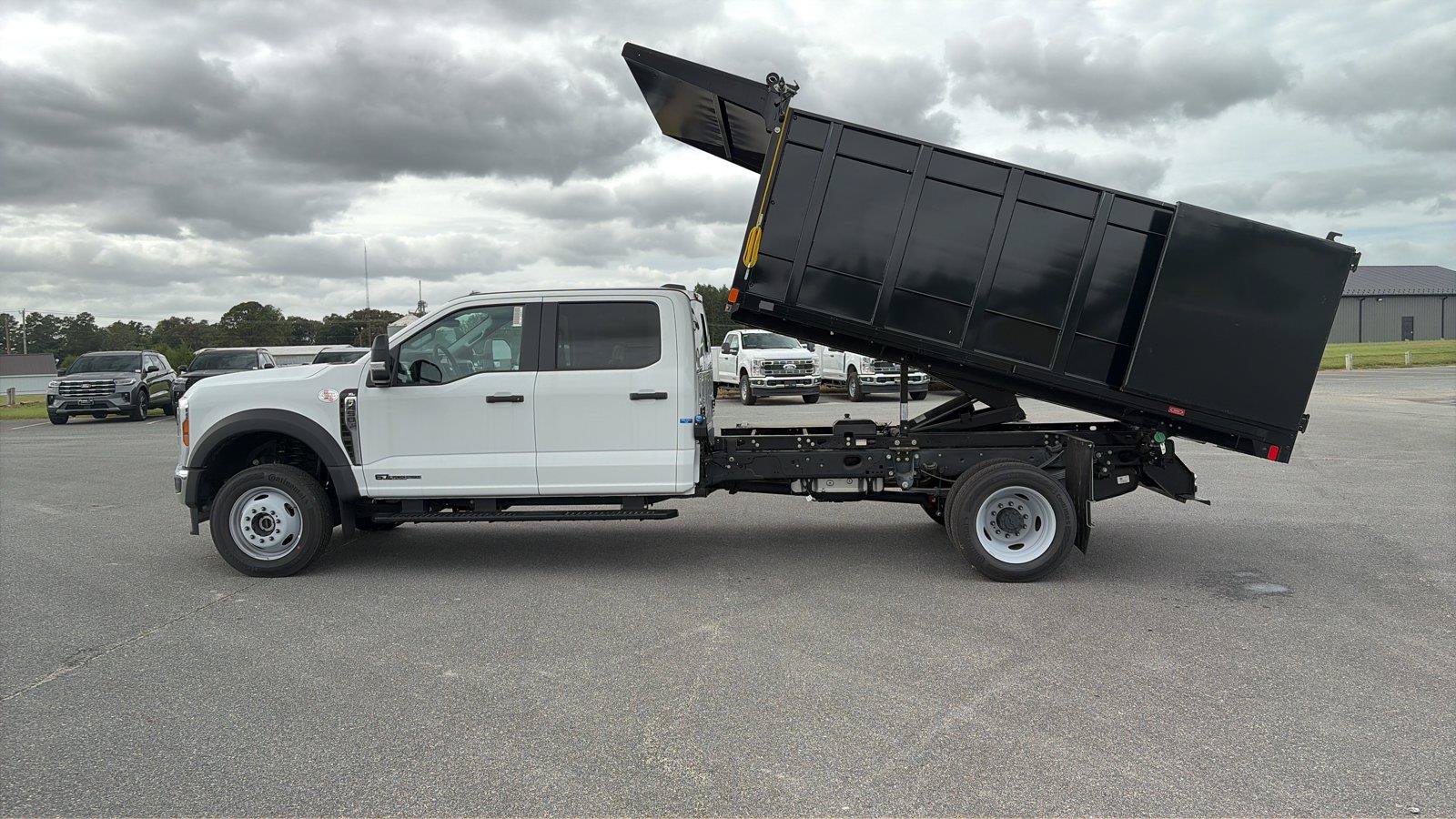 New 2026 Ford F450 XL w/ XL Chrome Package AWD/4WD image 2