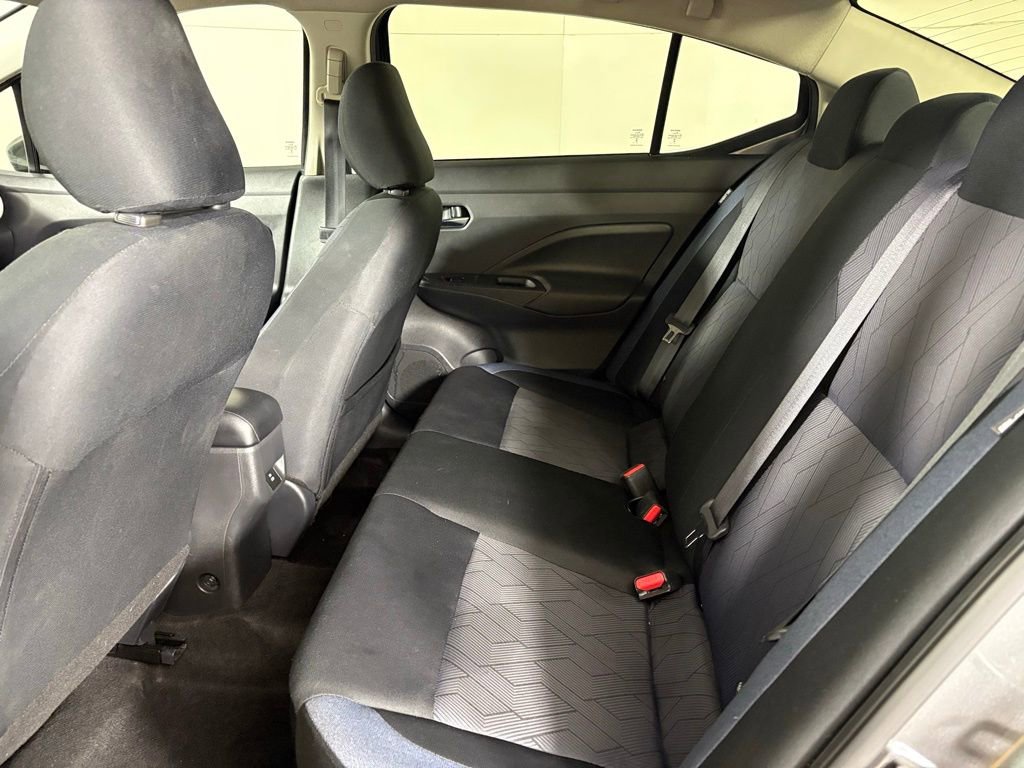 Used 2023 Nissan Versa SV image 33