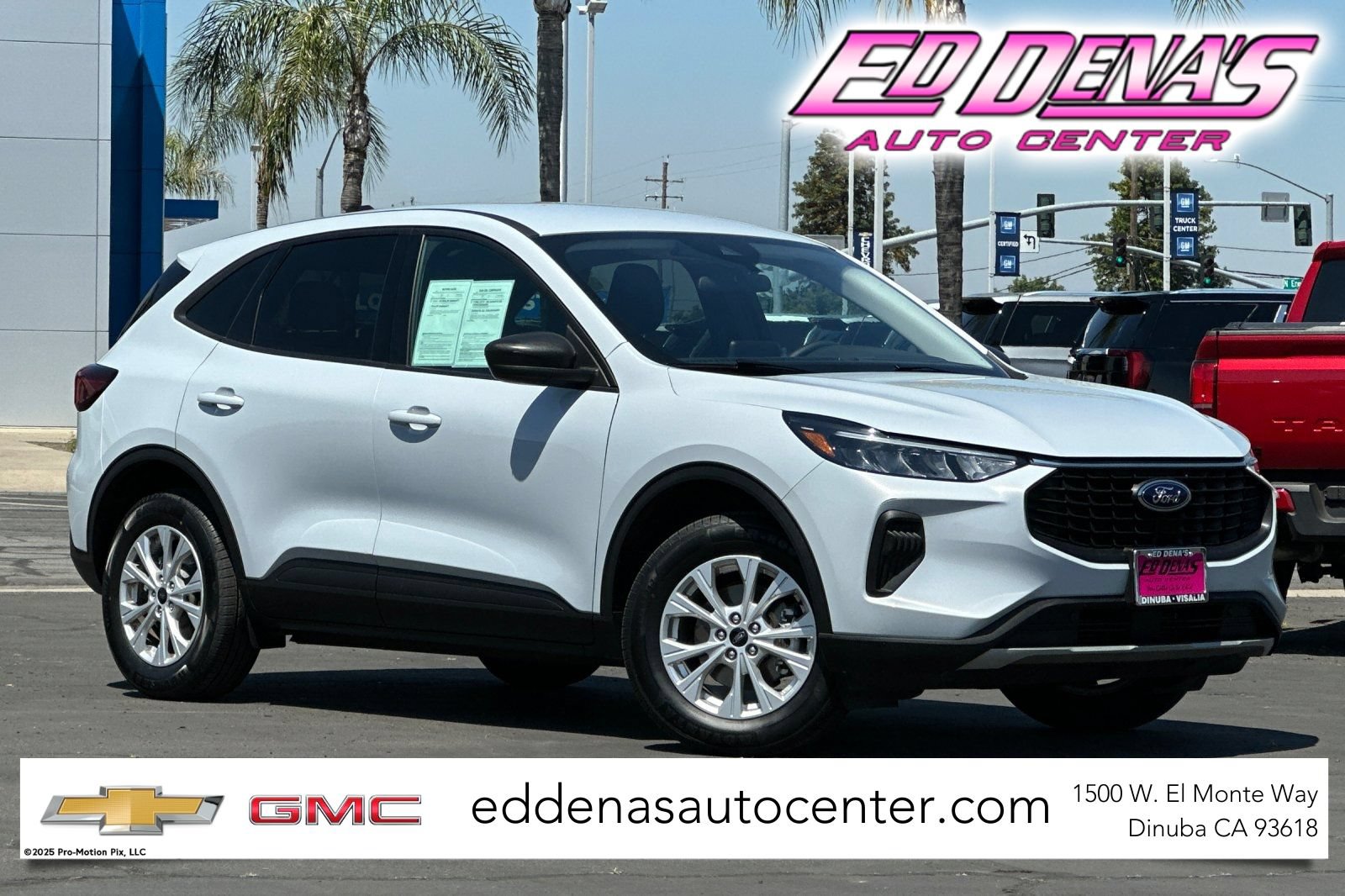 Used 2025 Ford Escape Active AWD/4WD image 1