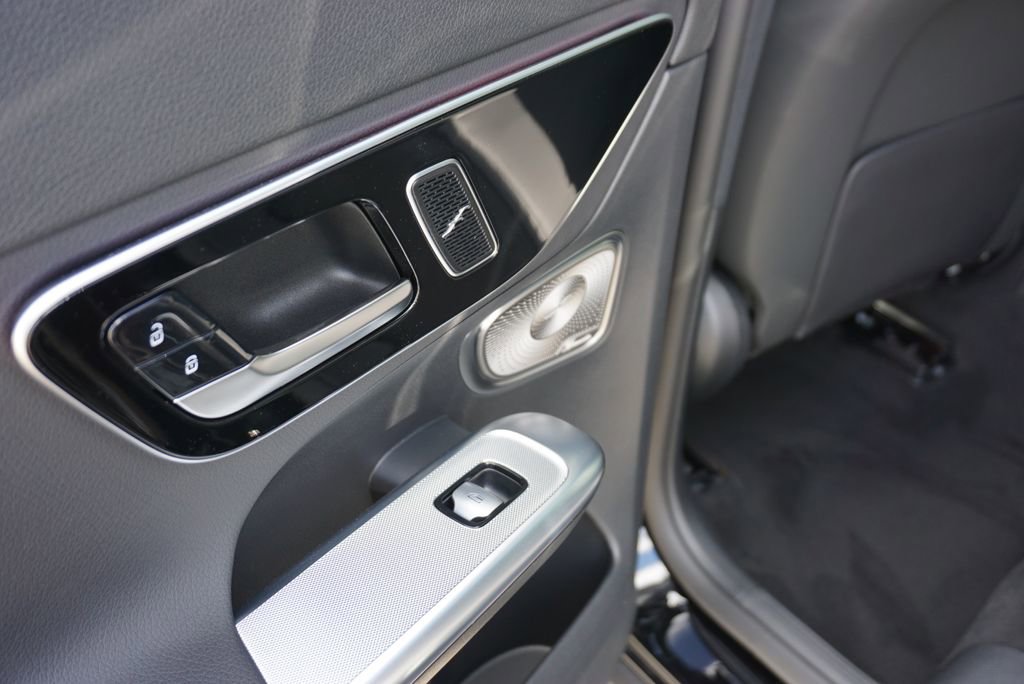 Certified 2025 Mercedes-Benz GLC 300 4MATIC image 42