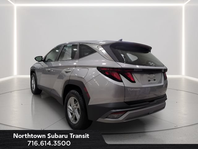 Used 2025 Hyundai Tucson SE AWD/4WD image 3