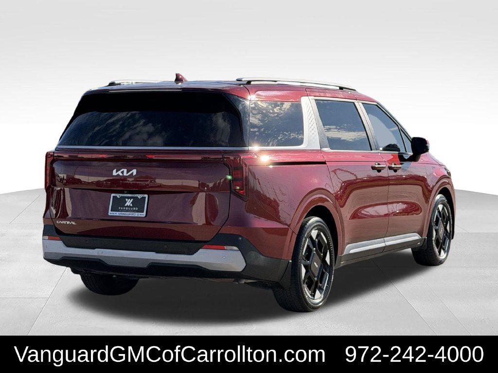 Used 2025 Kia Carnival EX FWD image 9