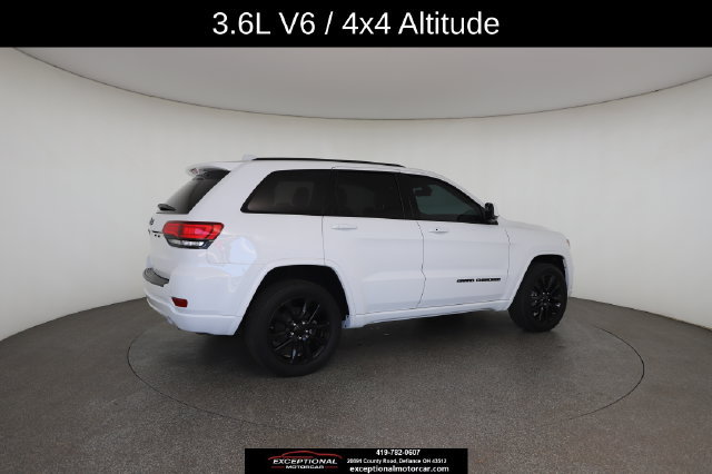 Used 2020 Jeep Grand Cherokee Altitude AWD/4WD image 20
