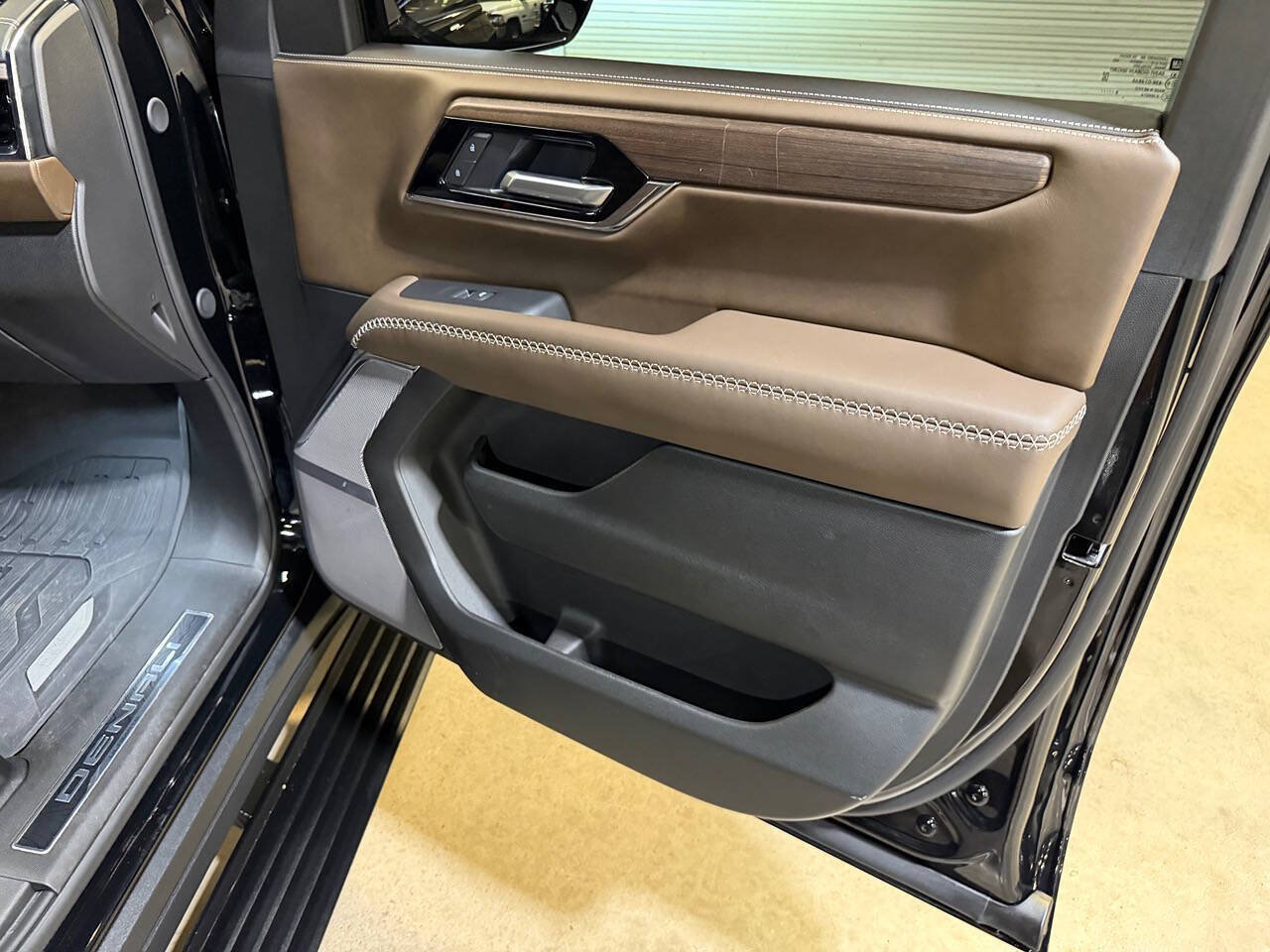 Used 2026 GMC Yukon Denali Ultimate AWD/4WD image 58
