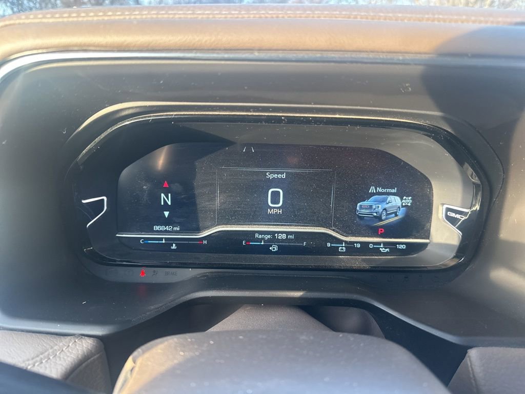 Used 2023 GMC Yukon Denali image 25