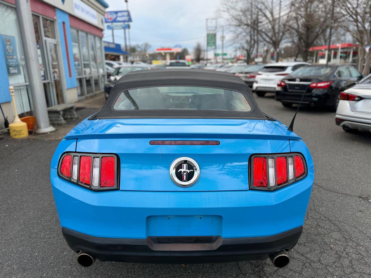 Used 2012 Ford Mustang V6 Convertible RWD image 6