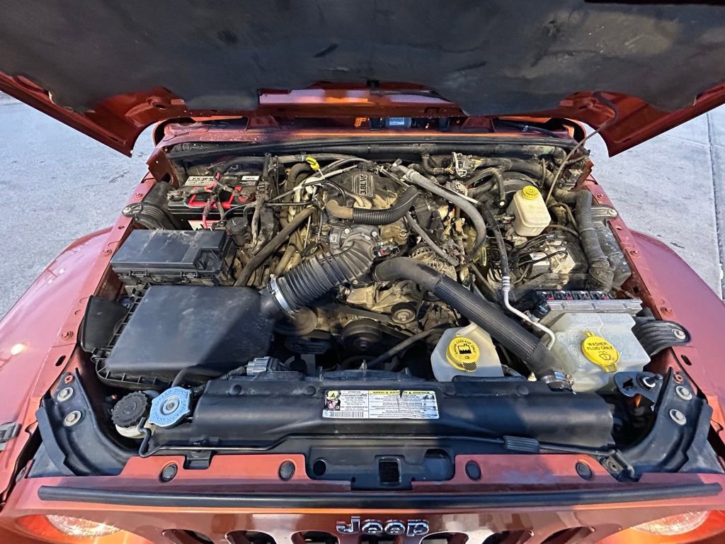 Used 2011 Jeep Wrangler Unlimited Sahara w/ Dual Top Group image 33