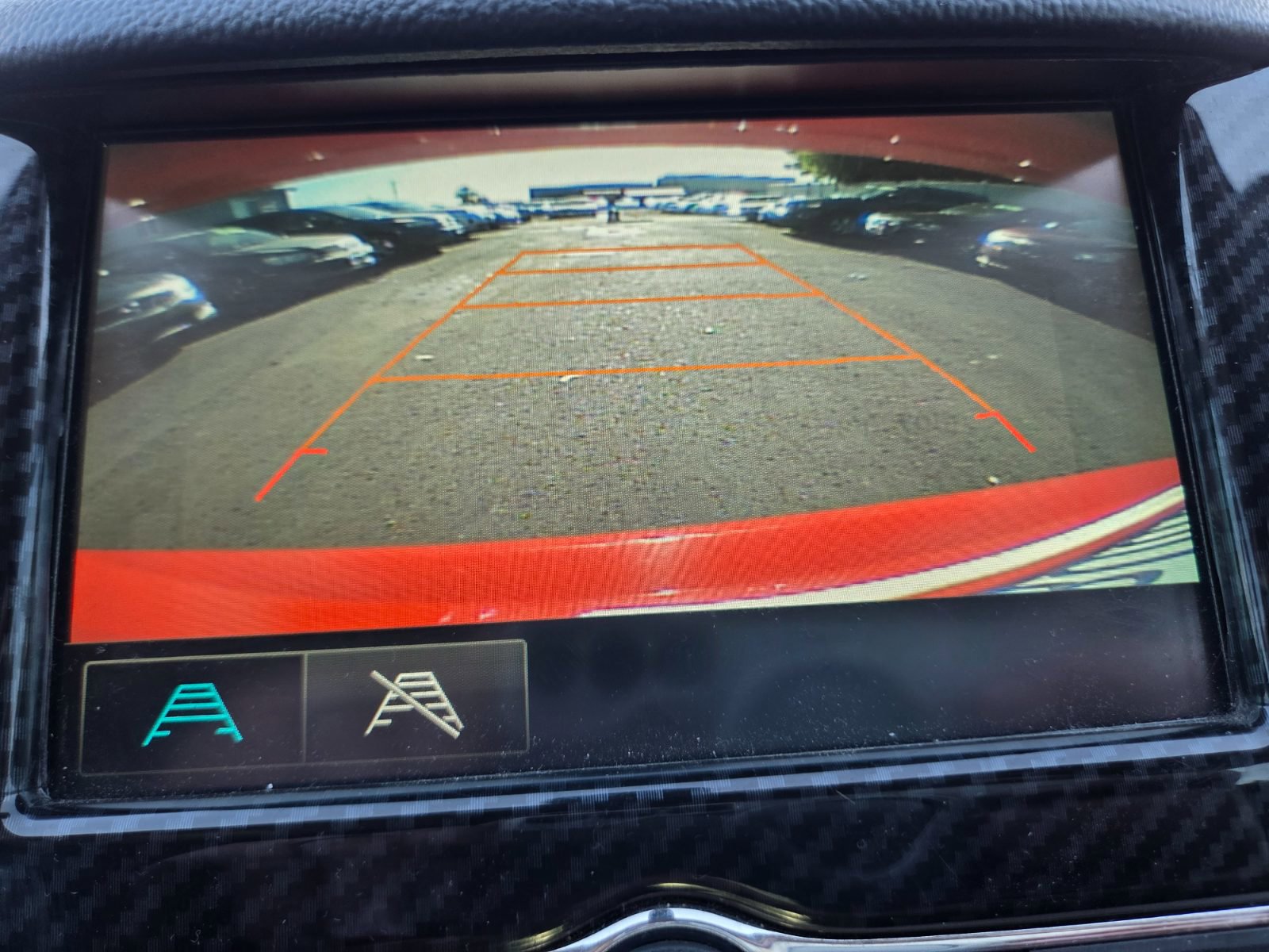 Used 2018 Chevrolet Cruze LT FWD image 15