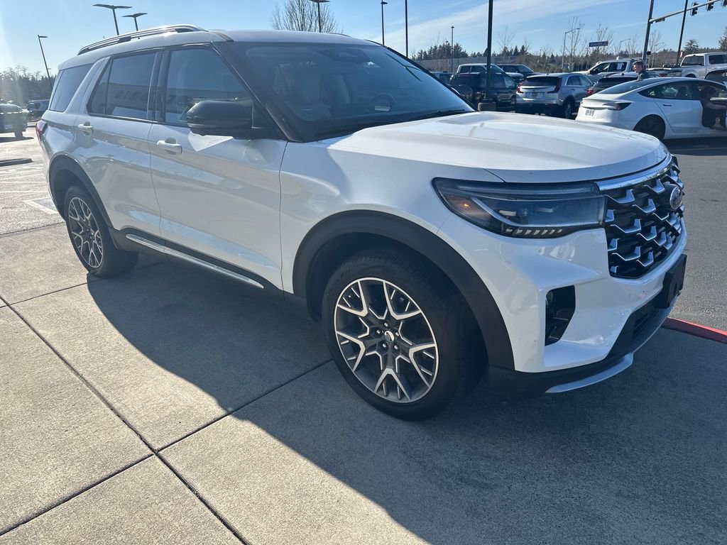 Used 2025 Ford Explorer Platinum w/ Ultimate Package AWD/4WD image 6