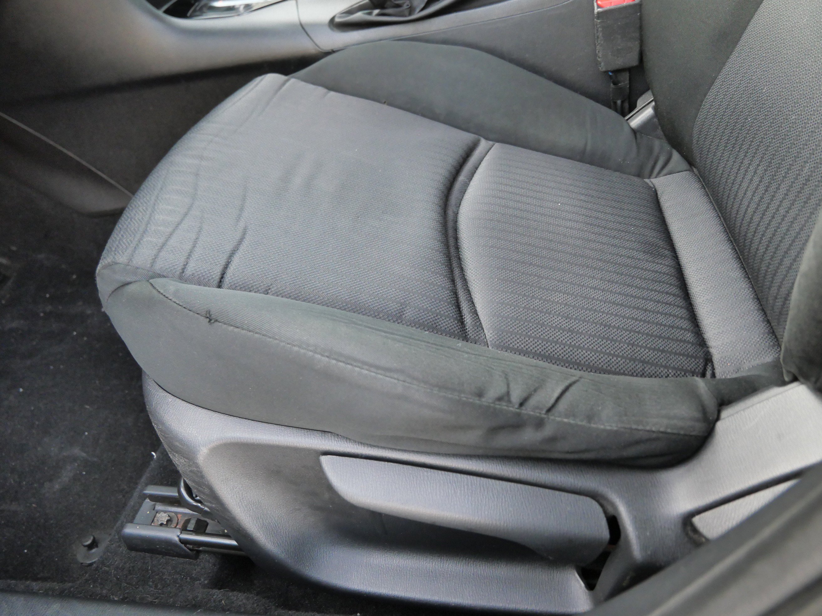 Used 2015 MAZDA MAZDA3 i Sport image 20