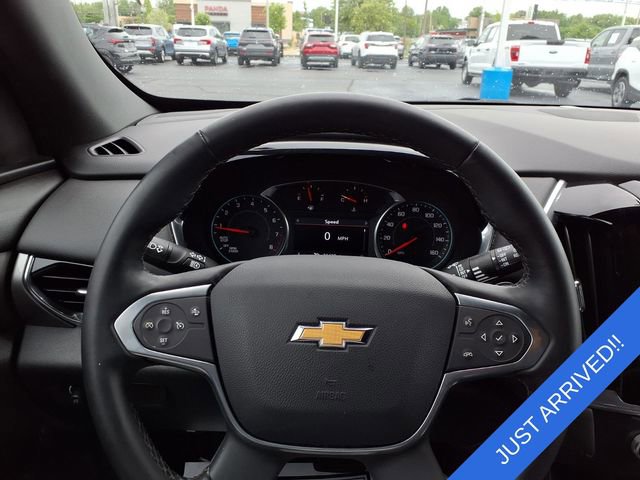 Used 2023 Chevrolet Traverse LT FWD image 12