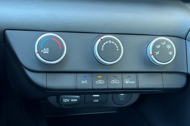 New 2026 Hyundai Elantra SE FWD image 18