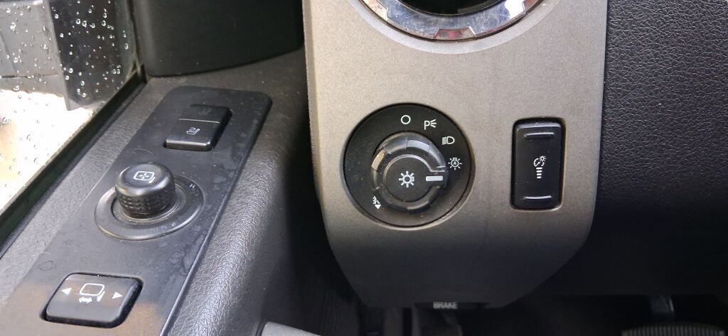 Used 2012 Ford F350 Lariat w/ Chrome Pkg AWD/4WD image 30