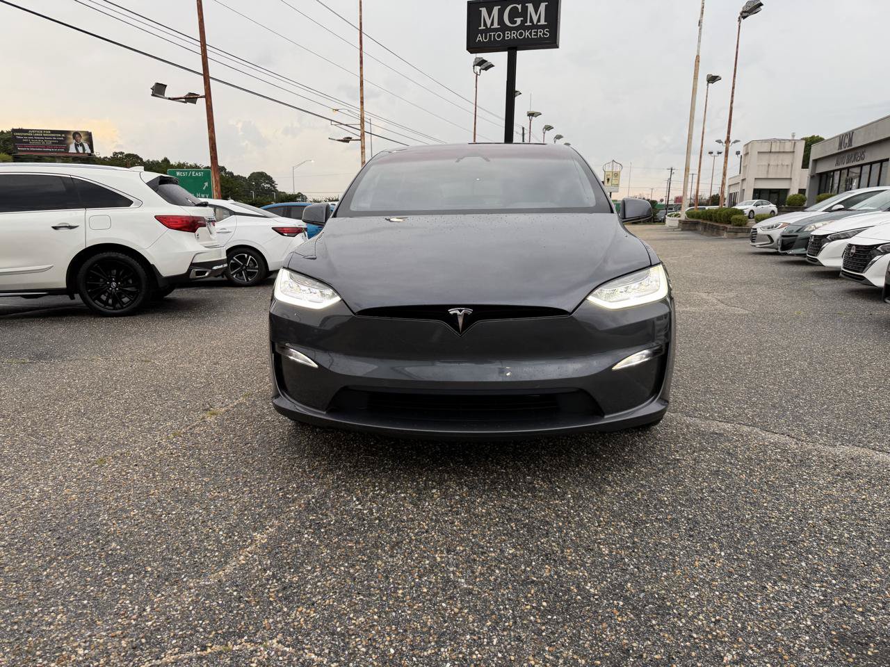 Used 2022 Tesla Model X Plaid AWD/4WD image 5