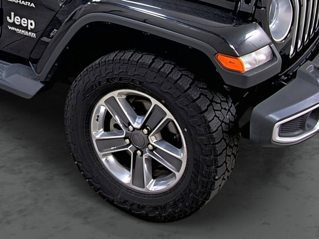 Used 2019 Jeep Wrangler Unlimited Sahara w/ Safety Group AWD/4WD image 14