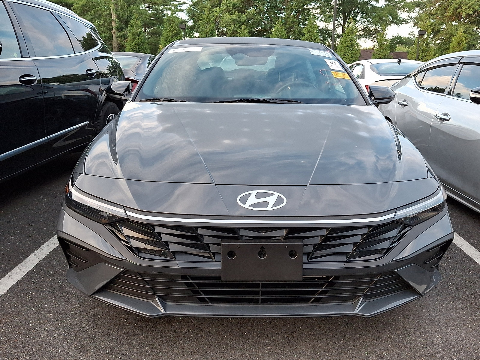 Used 2025 Hyundai Elantra Sport FWD image 3