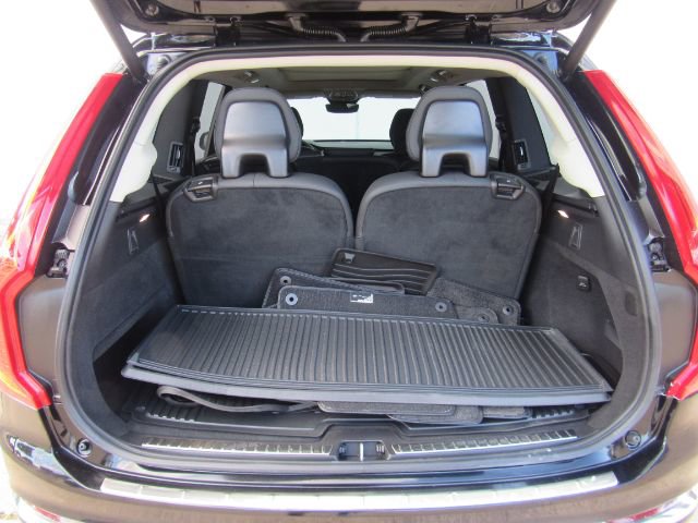 Used 2025 Volvo XC90 T8 Plus w/ Protection Package Premier image 30