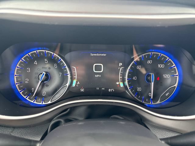 New 2027 Chrysler Pacifica Select AWD/4WD image 13