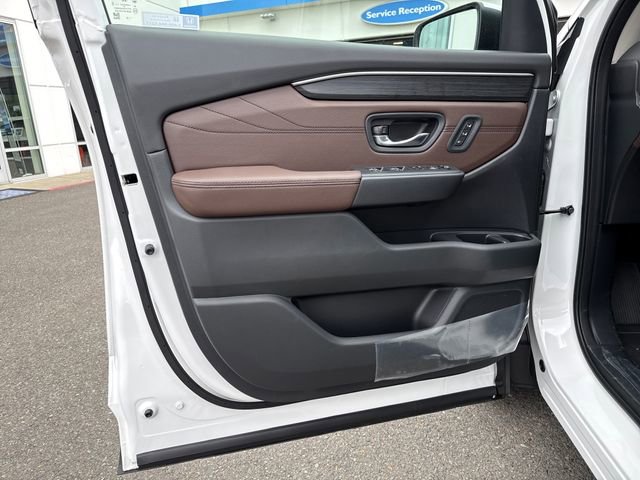 New 2026 Honda Pilot Touring image 16