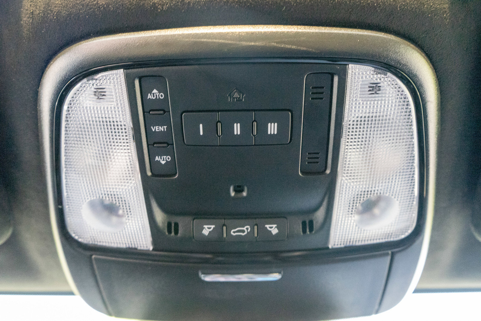 Used 2025 Dodge Durango R/T AWD/4WD image 24