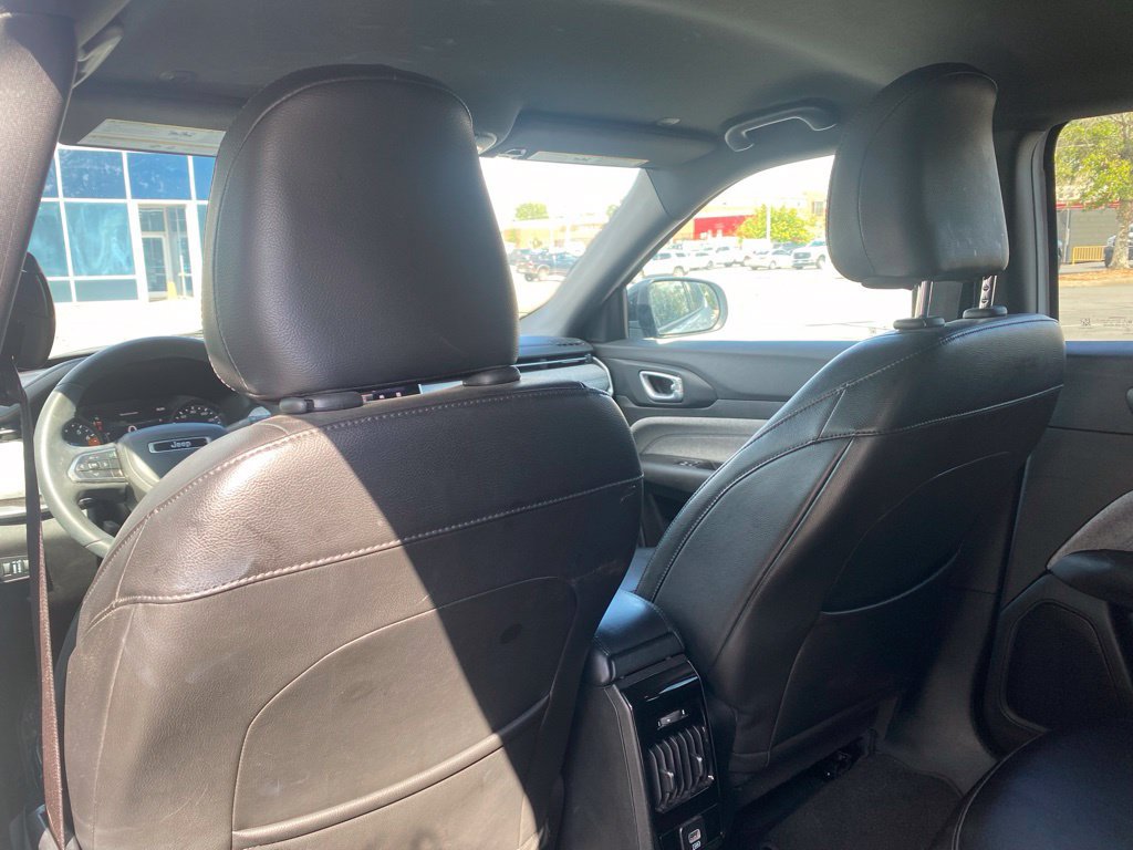Used 2023 Jeep Compass Latitude AWD/4WD image 30