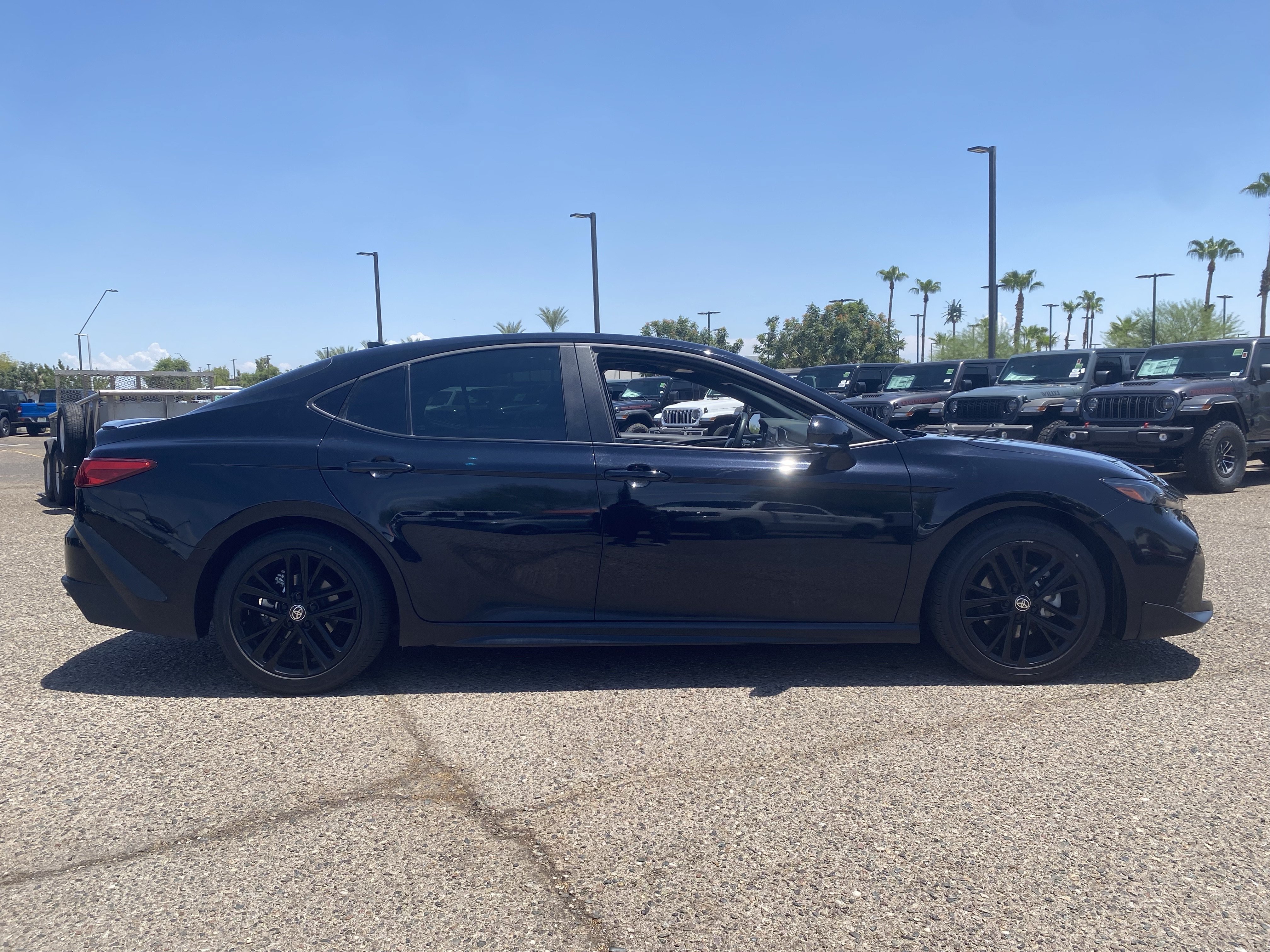 Used 2026 Toyota Camry SE w/ Multimedia Upgrade Package FWD image 6