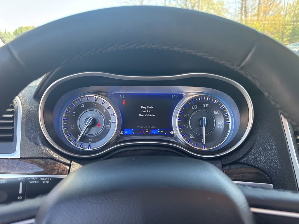 Used 2022 Chrysler 300 Touring L w/ Popular Equipment Group RWD image 15