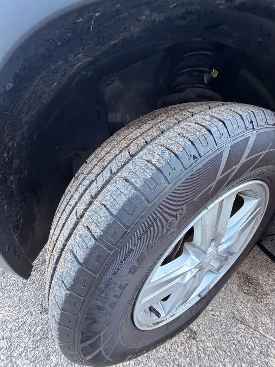 Used 2017 Chevrolet Trax LT w/ LT Convenience Package AWD/4WD image 16