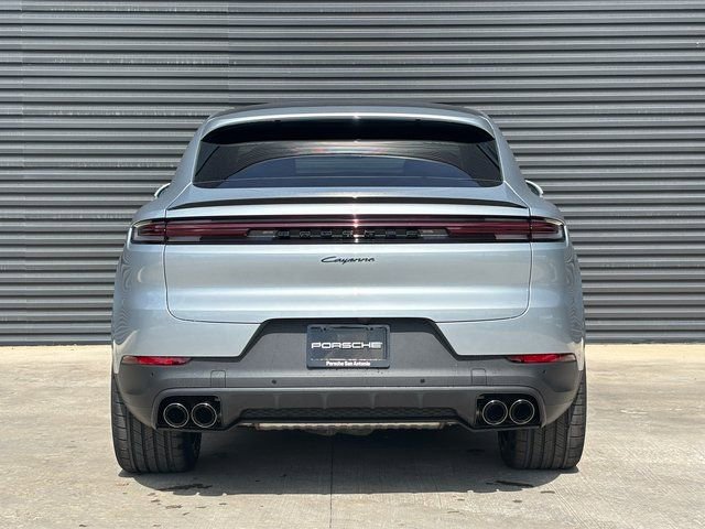 Certified 2026 Porsche Cayenne Coupe AWD/4WD image 6