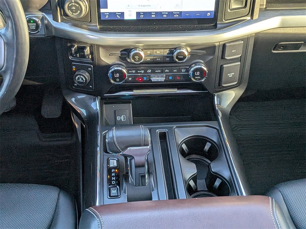 Used 2021 Ford F150 Lariat w/ Equipment Group 502A High image 18