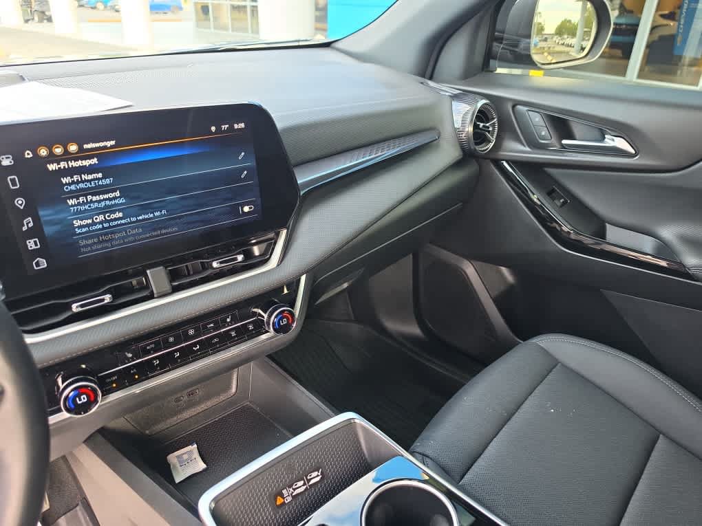 Used 2026 Chevrolet Equinox LT w/ Convenience Package II FWD image 25