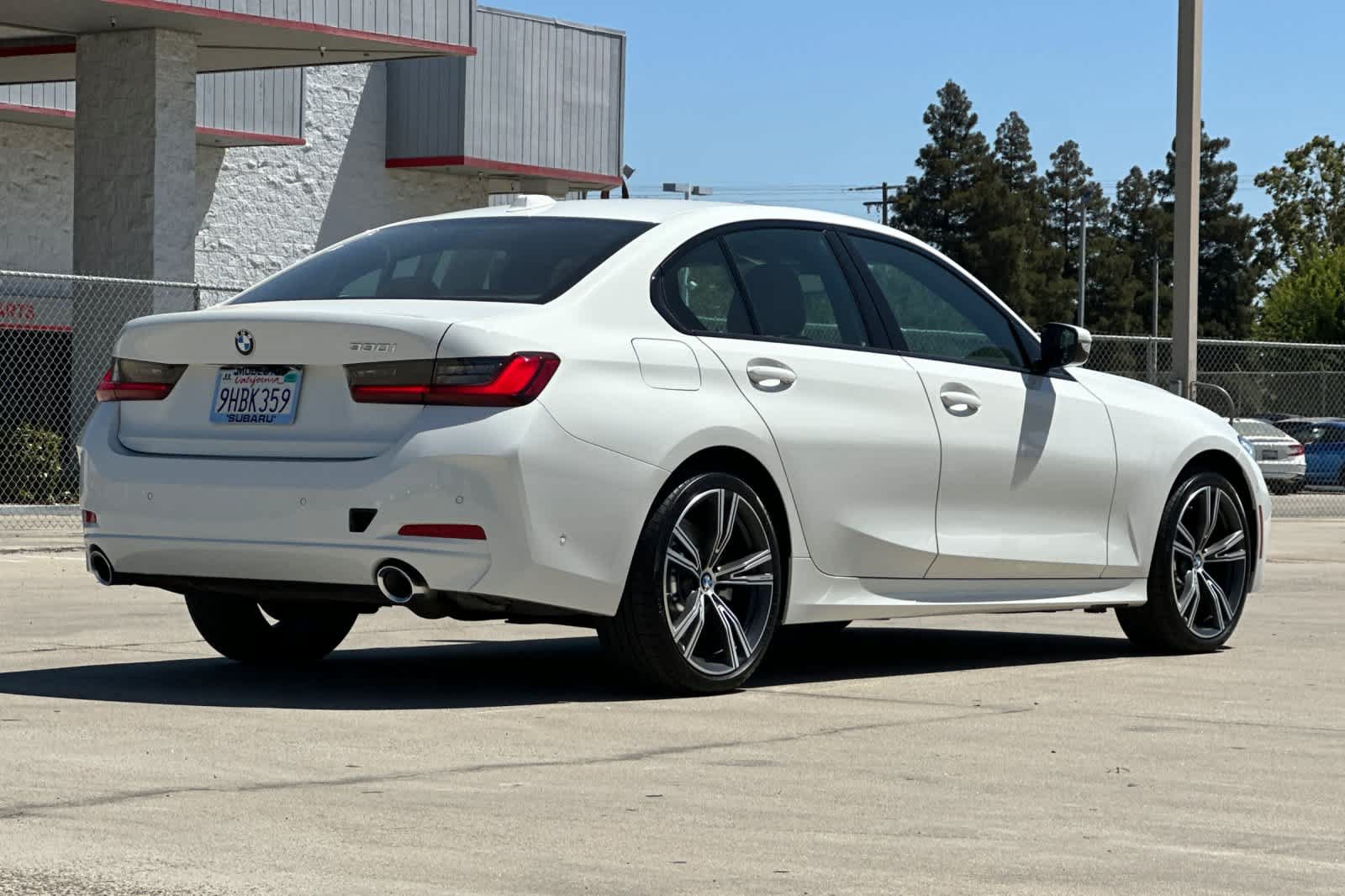 Used 2023 BMW 330i Sedan w/ Parking Assistance Package RWD image 3