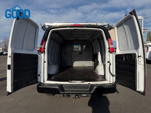 Used 2017 Chevrolet Express 2500 RWD image 28