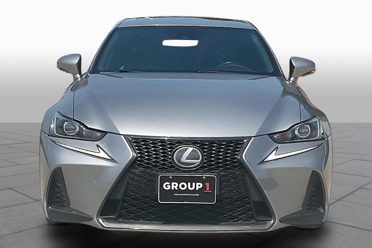 Used 2017 Lexus IS 200t F Sport w/ F Sport Package RWD image 5