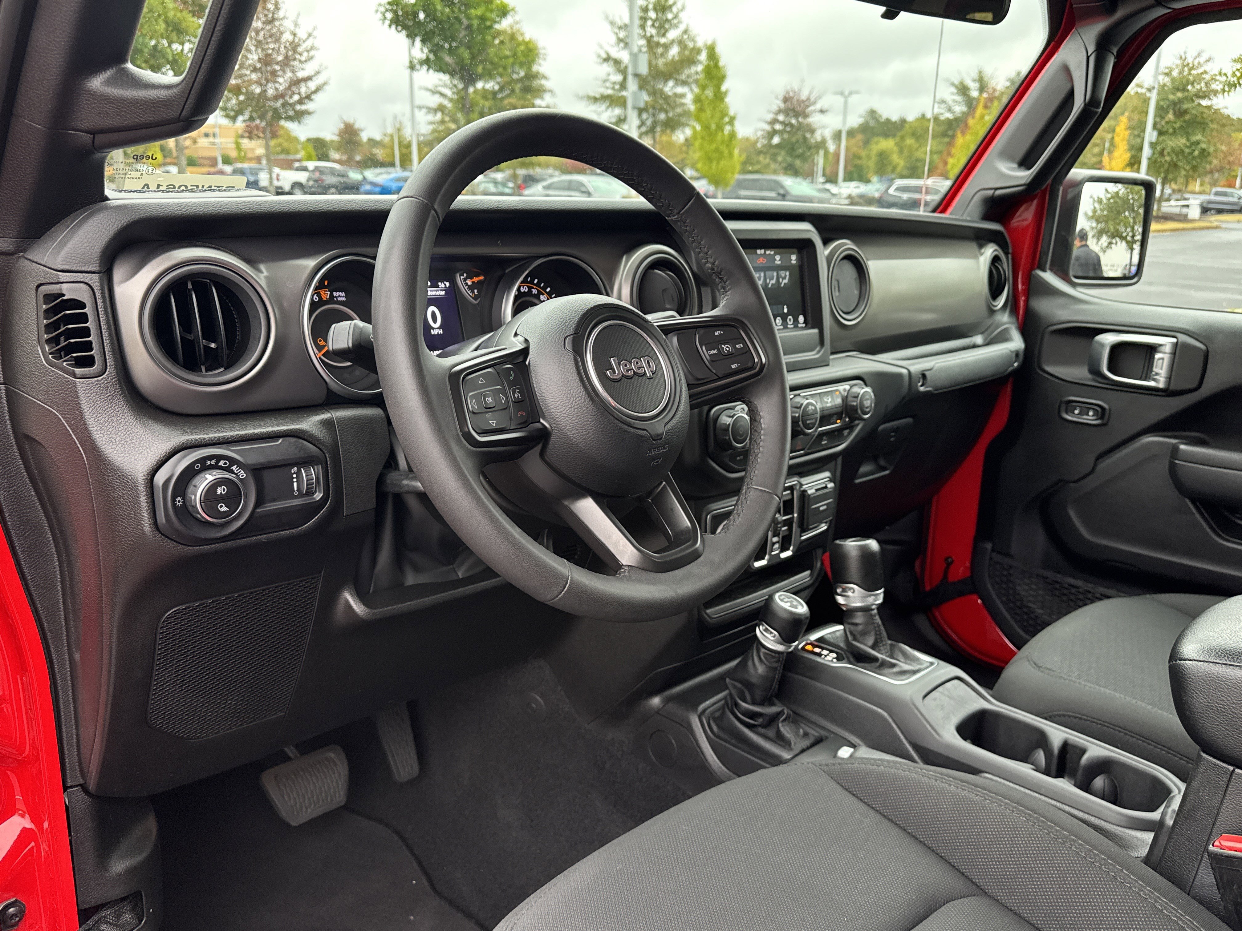 Used 2023 Jeep Gladiator Sport image 25