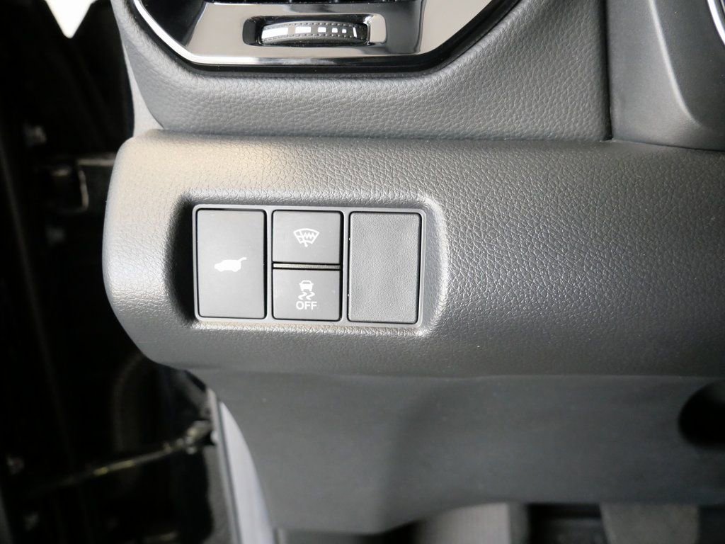 Used 2025 Honda Pilot Black Edition image 12