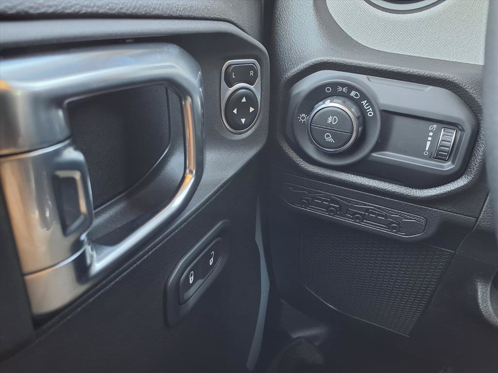 New 2025 Jeep Gladiator Sport AWD/4WD image 7